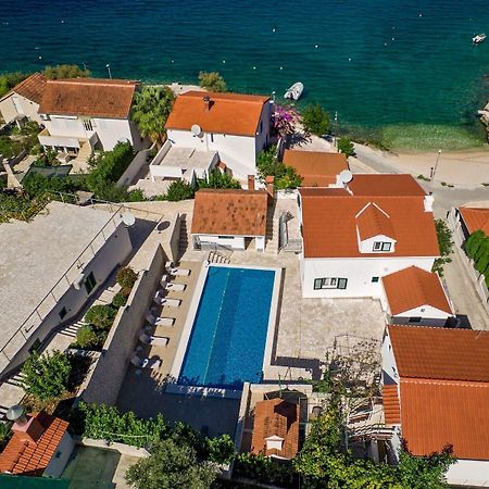 Apartments Bisernica-With Pool Ražanj Exteriér fotografie