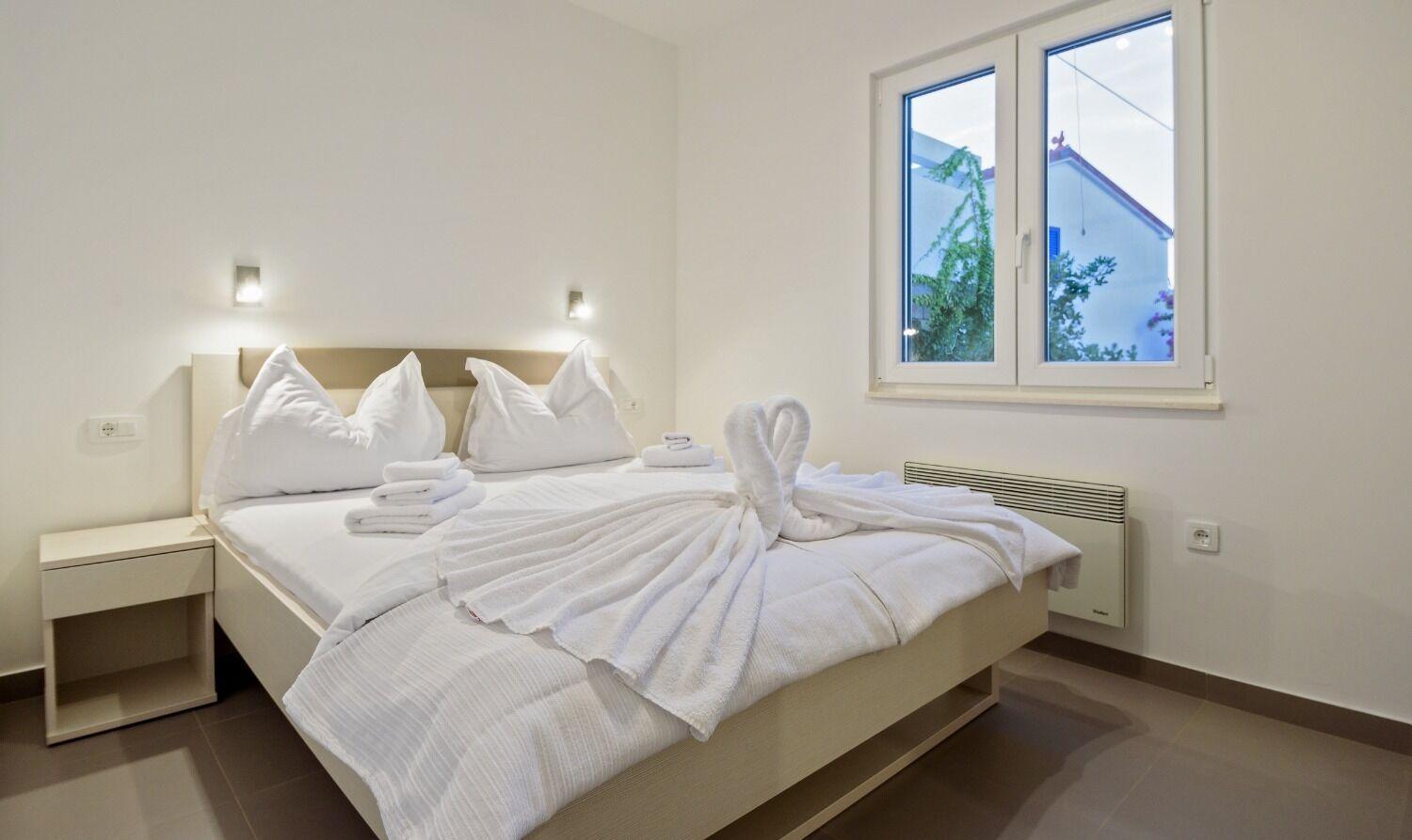 Apartments Bisernica-With Pool Ražanj Exteriér fotografie