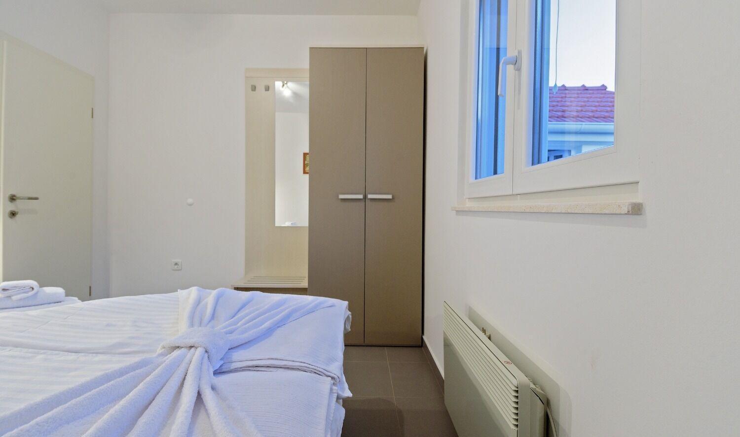 Apartments Bisernica-With Pool Ražanj Exteriér fotografie