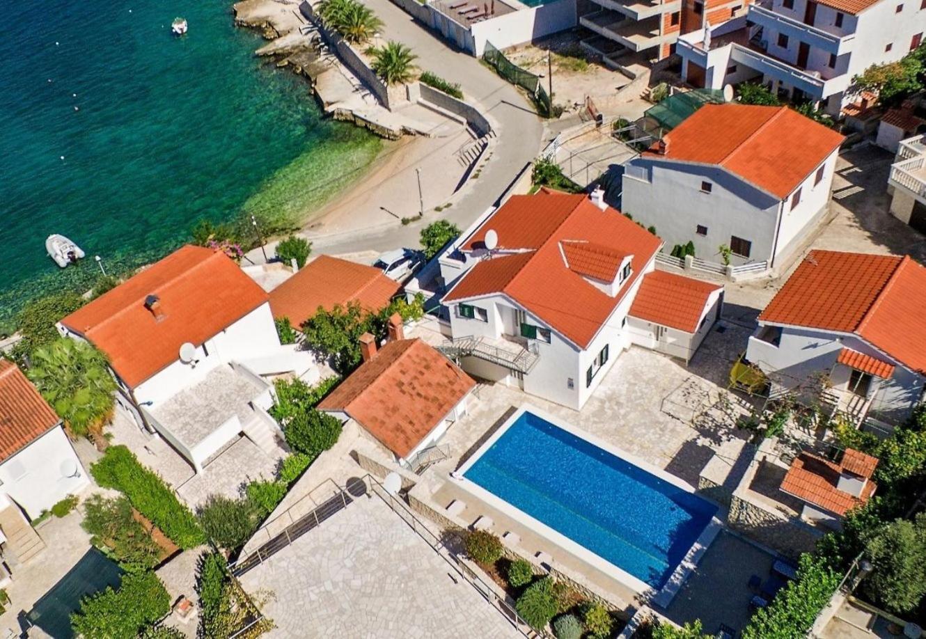 Apartments Bisernica-With Pool Ražanj Exteriér fotografie
