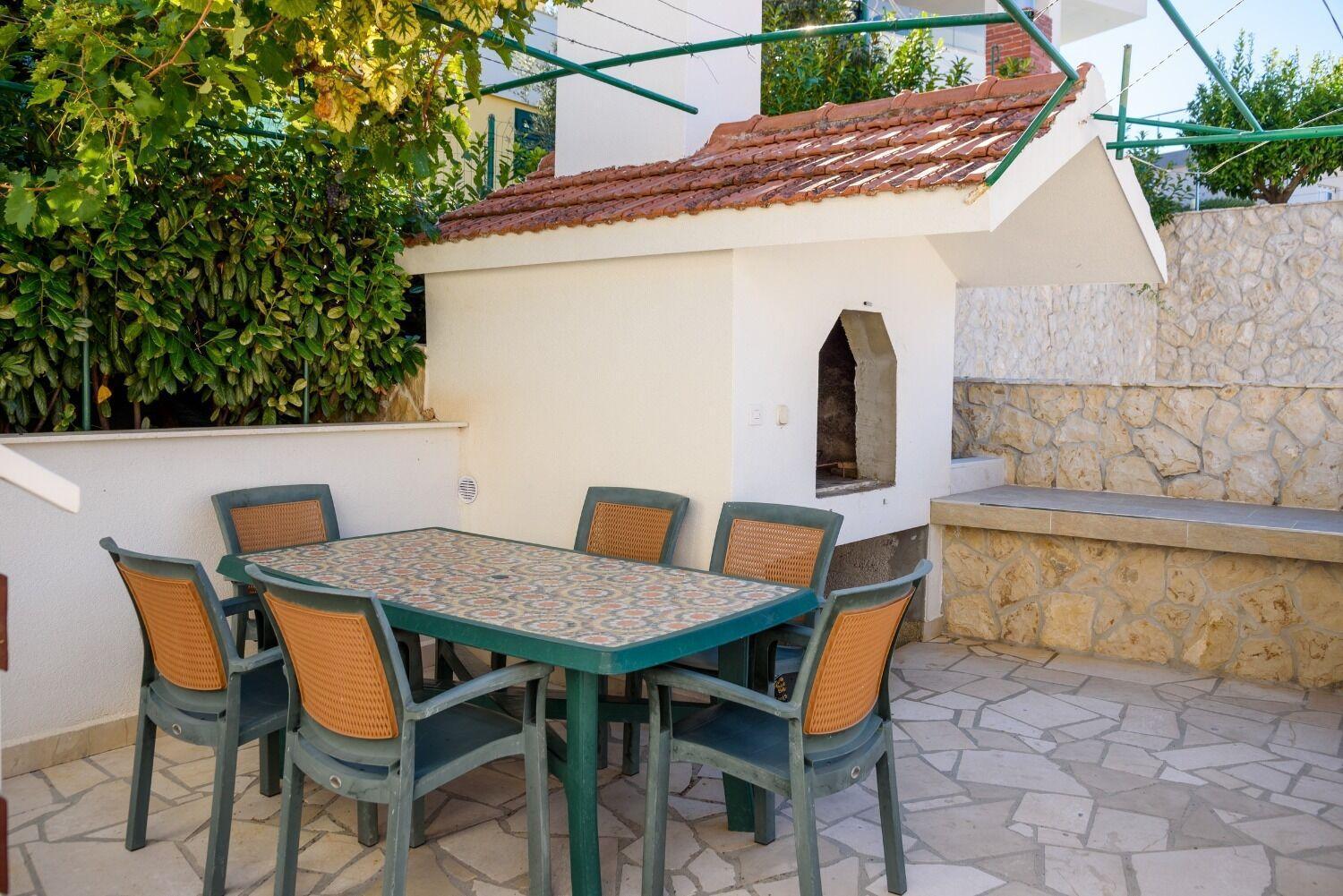 Apartments Bisernica-With Pool Ražanj Exteriér fotografie